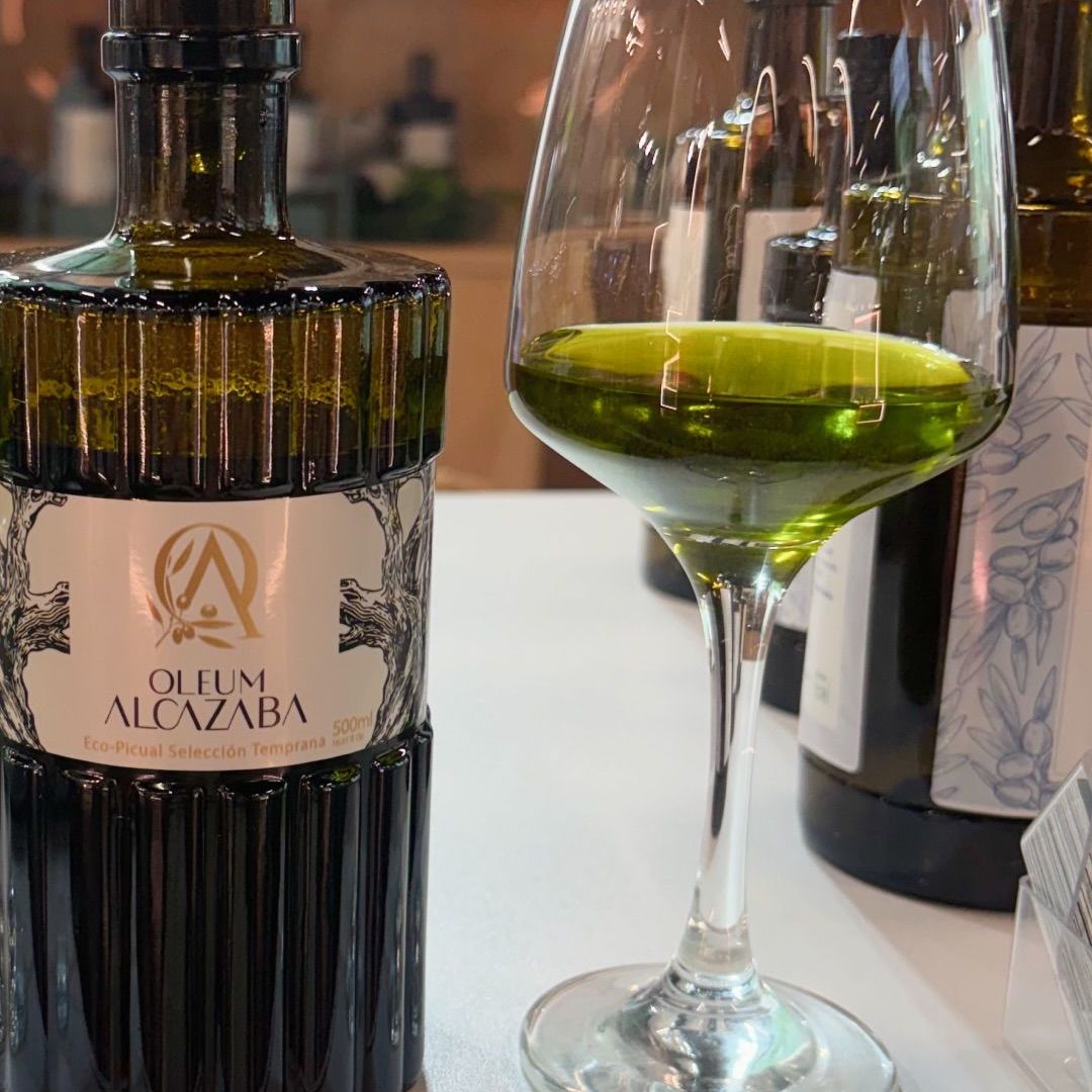 AOVE Picual Ecológico de Cosecha Temprana Oleum Alcazaba: la joya de la corona